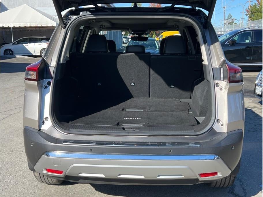 2022 Nissan Rogue Platinum Sport Utility 4D