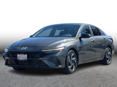 2025 Hyundai Elantra Hybrid SEL Sport HEV Sedan 4D