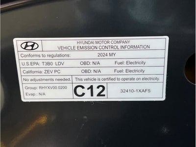 2024 Hyundai IONIQ 6 SE Standard Range Sedan 4D