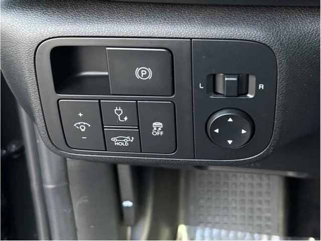 2024 Hyundai IONIQ 6 SE Standard Range Sedan 4D