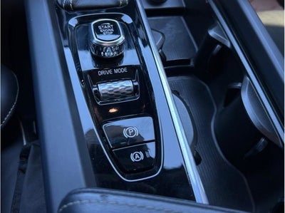 2019 Volvo XC60 T6 R-Design Sport Utility 4D