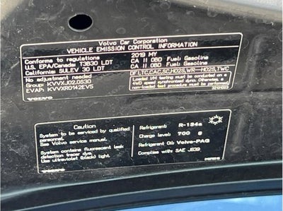 2019 Volvo XC60 T6 R-Design Sport Utility 4D