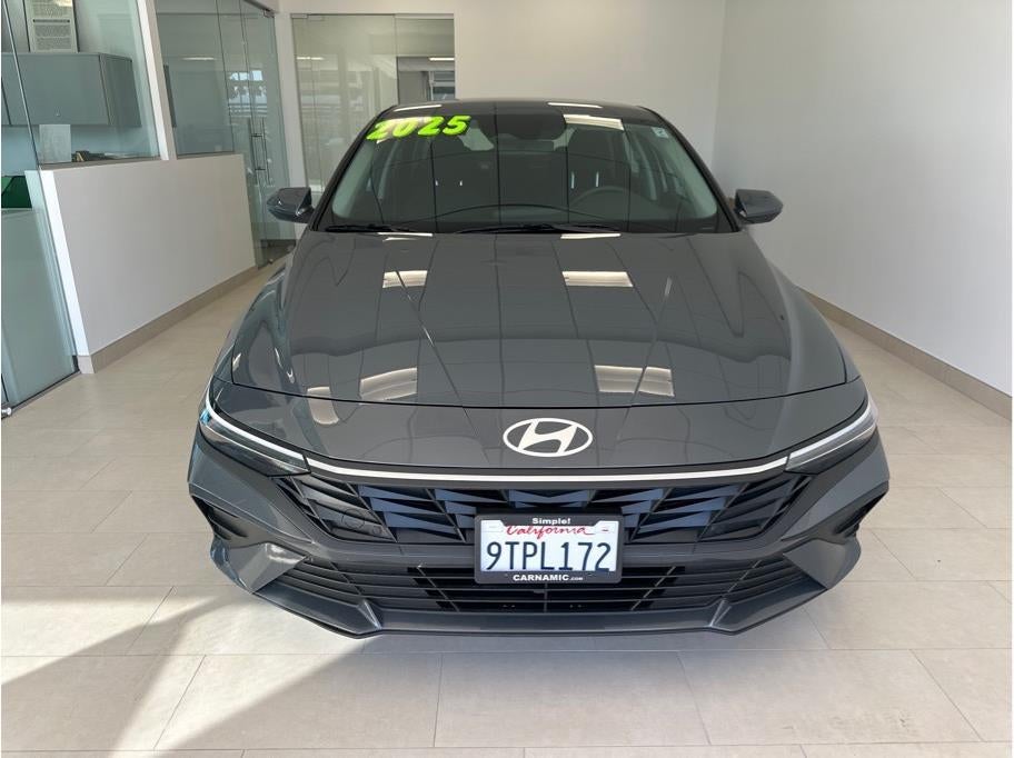 2025 Hyundai Elantra SE Sedan 4D